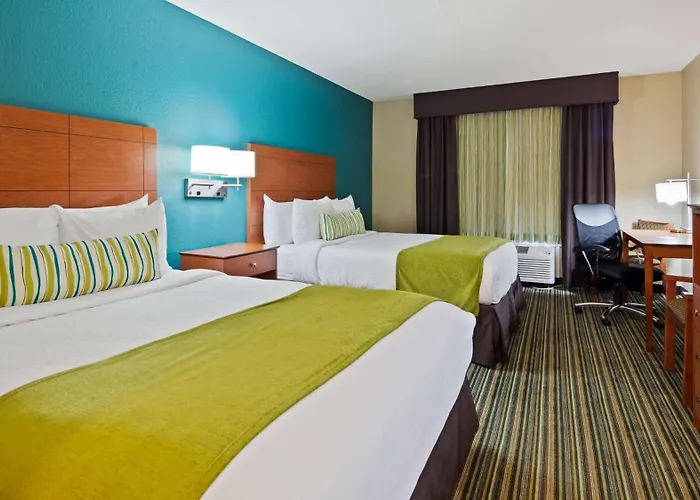 Best Western Plus Menomonie Inn & Suites