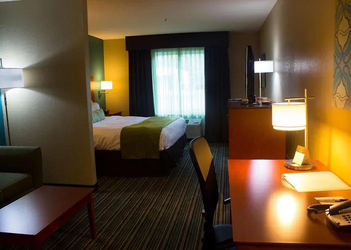 Best Western Plus Menomonie Inn & Suites